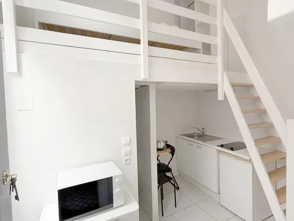Studio 1 pièce 11 m²