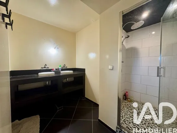 Maison 7 pièces 165 m²