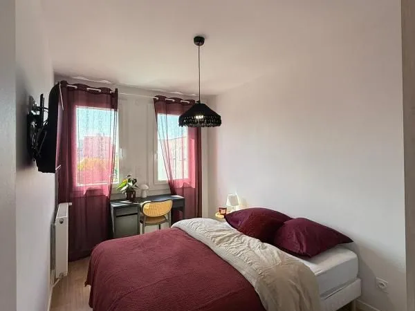 Chambre 1 pièce 13 m²