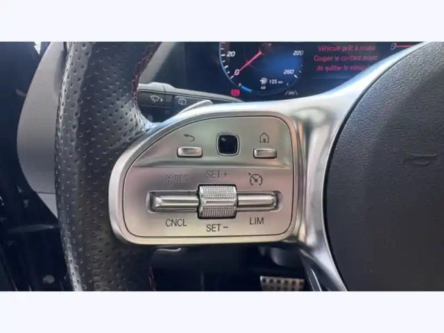 Mercedes Gla 250 e amg line — photo 14