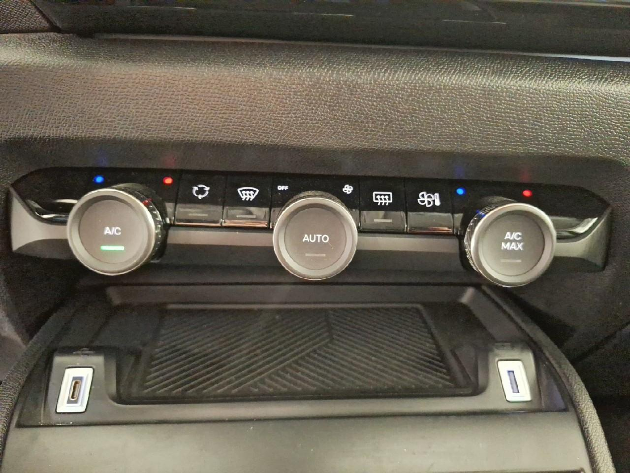 Citroën C4 bluehdi 130 eat8 plus — photo 16