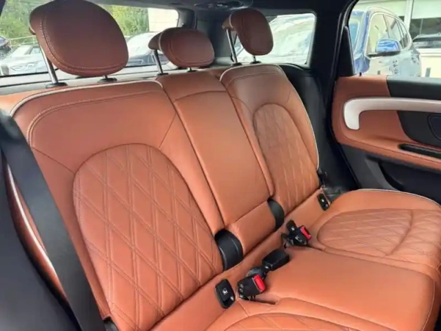 Mini Countryman cooper se  125ch + 95ch yours all4 bva6 — photo 6