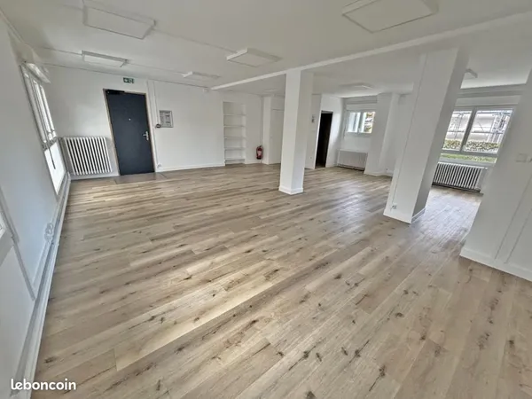 Bureaux 113 m²