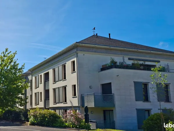Appartement T3 53m² dernier étage