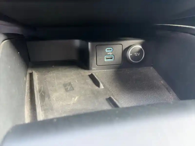 Ford Kuga 2.5 duratec 225ch powersplit phev st-line x ecvt — photo 22