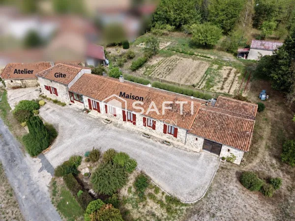Maison de caractère , 187m², 5 chambres, garage + terrain XL.