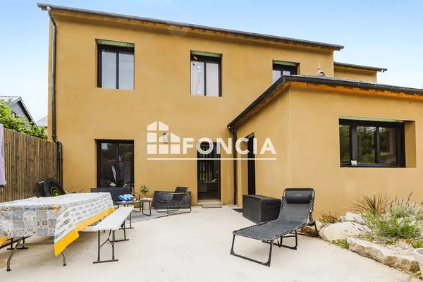 Maison 5 pièces 135 m²