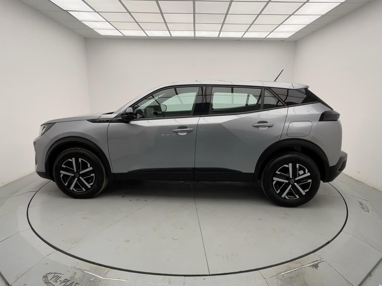 Peugeot 2008 100 s&s bvm6 style — photo 2