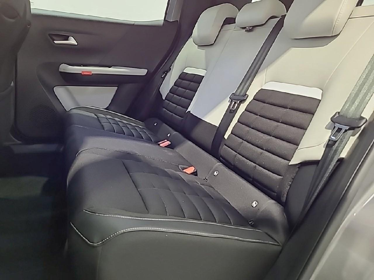 Citroën C3 Aircross hybride 145 ch aut max — photo 13