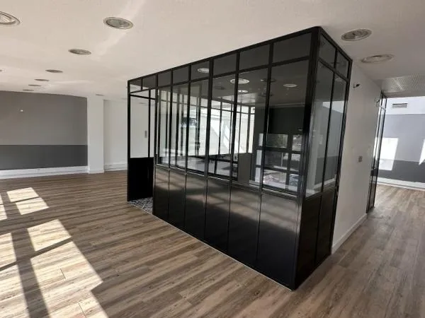 Bureau et espace de travail Location Auterive 148m² 2116€