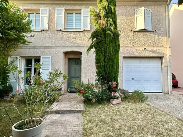 Maison 6 pièces 117 m²