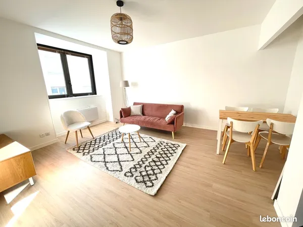 T2 meublé rénové - Parking privé et cave - Nantes René Bouhier