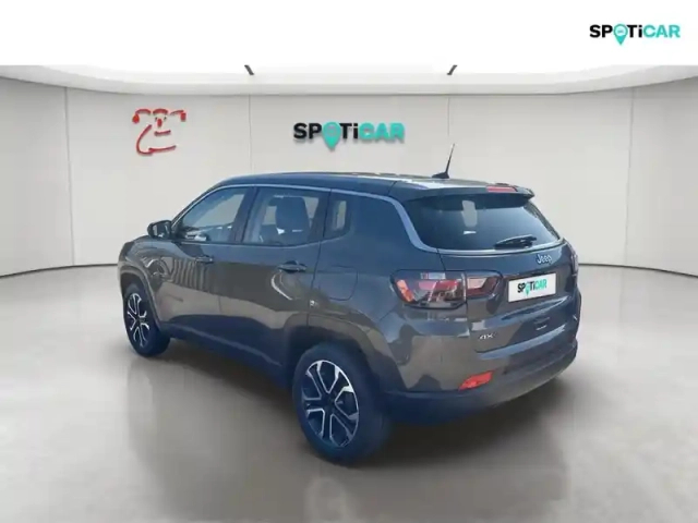 Jeep Compass 1.3 turbo t4 190ch phev 4xe altitude at6 eawd — photo 3