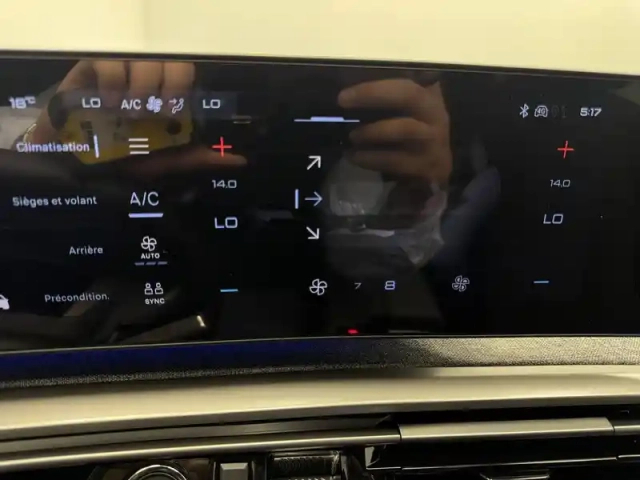 Peugeot 5008 electrique 210 ch 73 kwh — photo 28