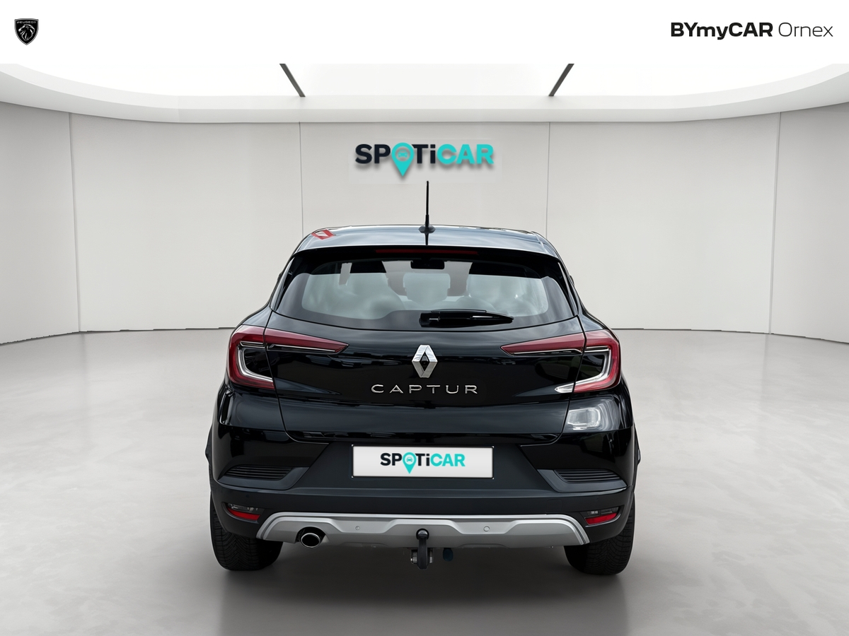 Renault Captur TCe 140 EDC - 21 — photo 4