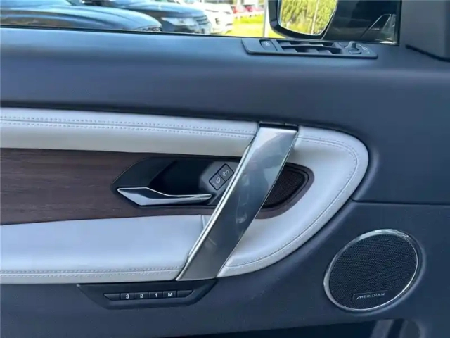 Land Rover Discovery Sport mark vi p300e phev awd bva — photo 38