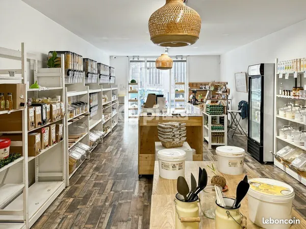 Local commercial 102 m²