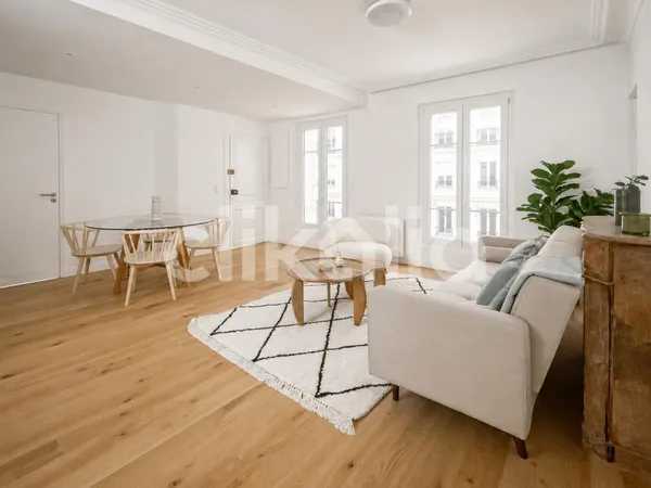 Vends t3 - 55 m² - Paris 18eme Arrondissement