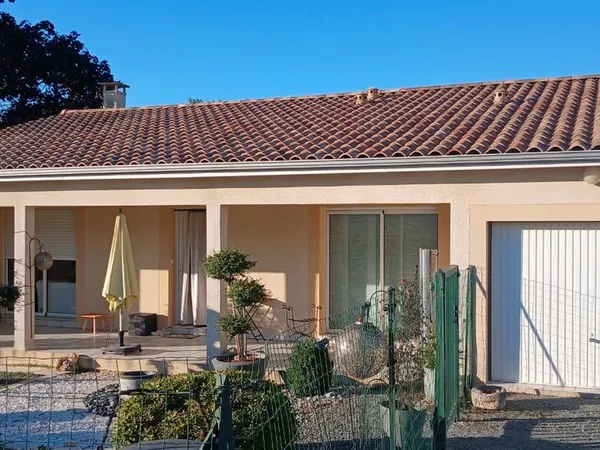 Maison BONNETAN 10km rocade Bordeaux 3 ch garage jardin