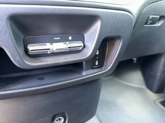 Mercedes Vito tourer 114 cdi lg 9g-tronic 4x4 — photo 32