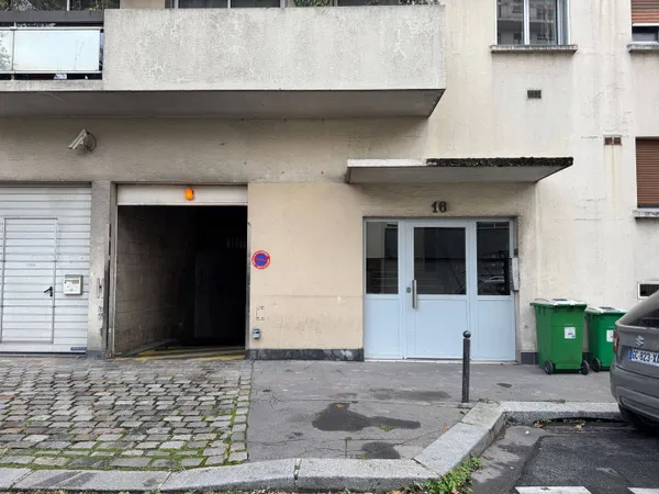 Parking 11 m²