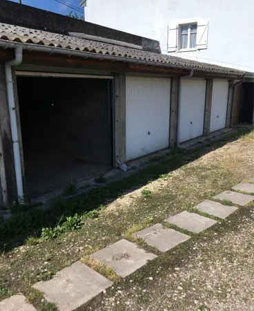 Garage fermé de 15 m² à louer - proche gare de Dieulouard