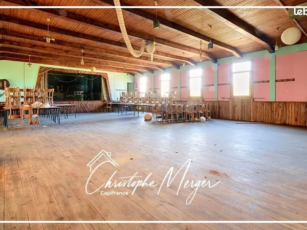 Local commercial 260 m²