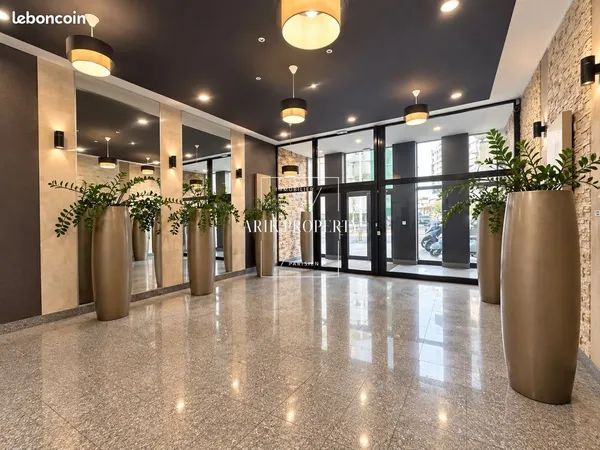 Bureaux 192 m² Bagnolet