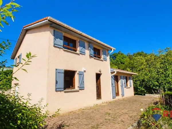 Maison T4 avec vue dégagée sur les hauteurs de Bourgoin-Jall