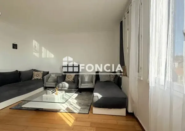 Spacieux appartement hyper centre ville