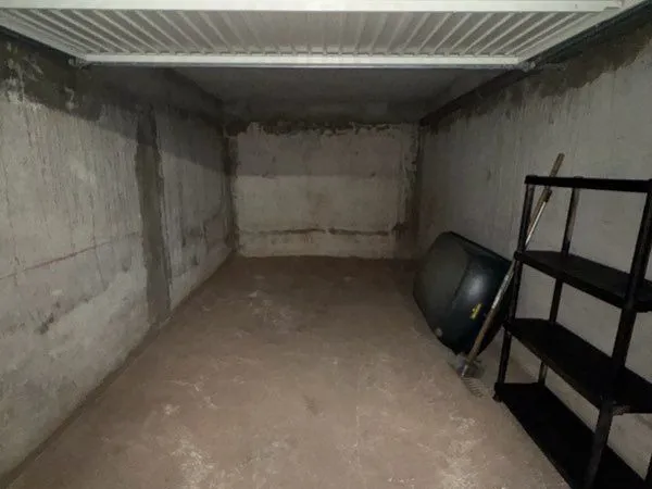 Garage à louer