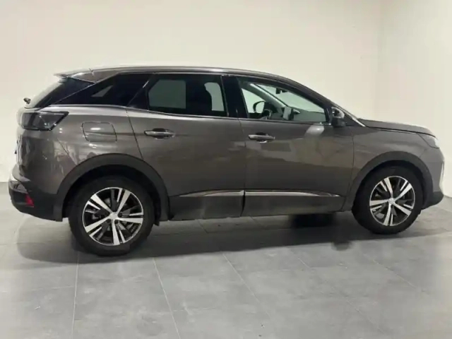 Peugeot 3008 1.2 130 allure navi camera carplay — photo 4
