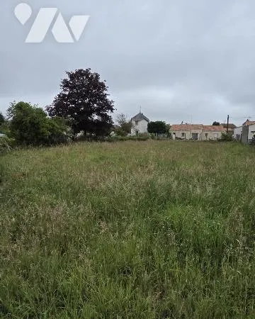 Terrain 787 m²