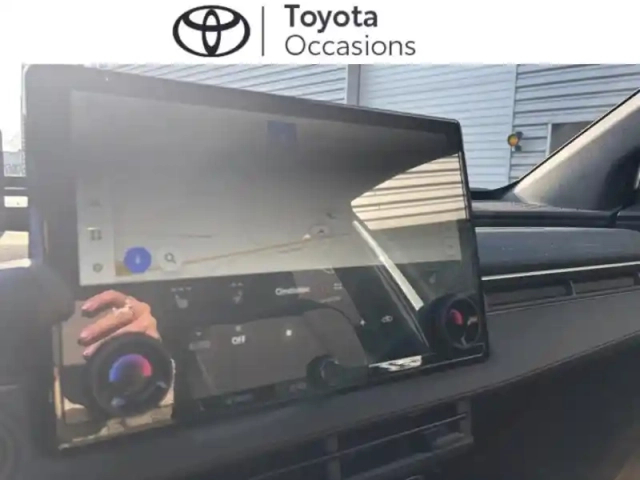 Toyota C-Hr + 224ch 77kwh design grande autonomie — photo 7