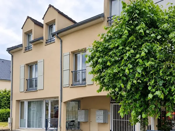 LOCATION D'UN APPARTEMENT DE TYPE F1