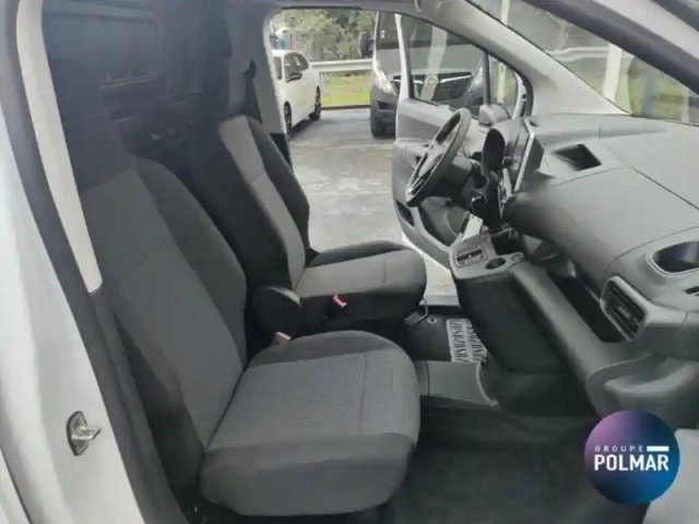 Opel Combo cargo m 800kg electrique 136ch batterie 54 kwh — photo 10