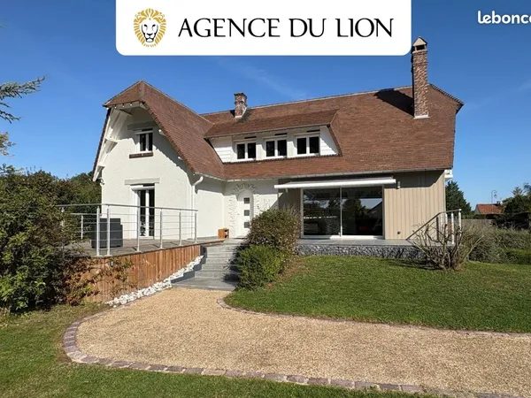 Maison 8 pièces 217 m²