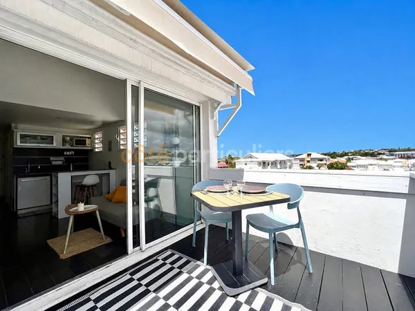 EXCLUSIVITÉ ? Duplex de charme de 37 m² avec vue imprenable sur la Marina de Saint-François