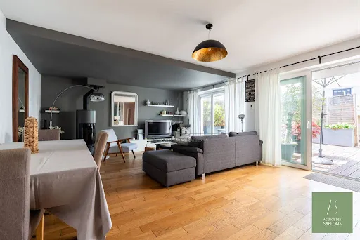 Maison 9 pièces 205 m²