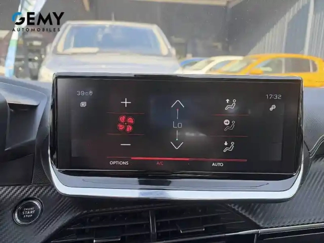 Peugeot 2008 puretech 155 s&amp;s eat8 — photo 16