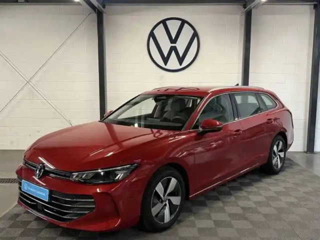 Volkswagen Passat 2.0 tdi evo scr 150 dsg7 — photo 37