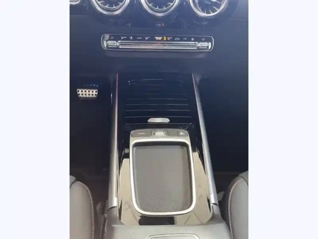 Mercedes Eqa 250+ — photo 17