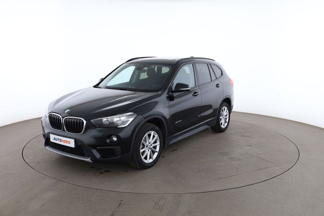 BMW X1 sDrive18d Lounge BVA8