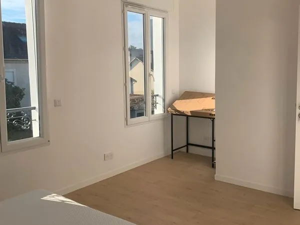 Chambre privative dans une agréable maison avec jardin