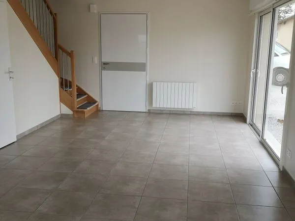 Maison a louer a connerre