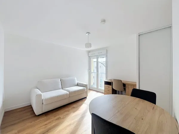 RUE JEAN LAMOUR (DISPONIBLE IMMEDIATEMENT)
