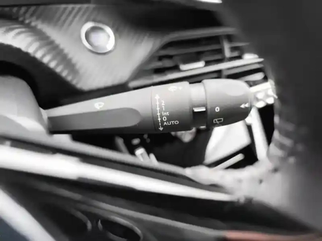 Peugeot 208 puretech 100 s&amp;s bvm6 allure pack — photo 17