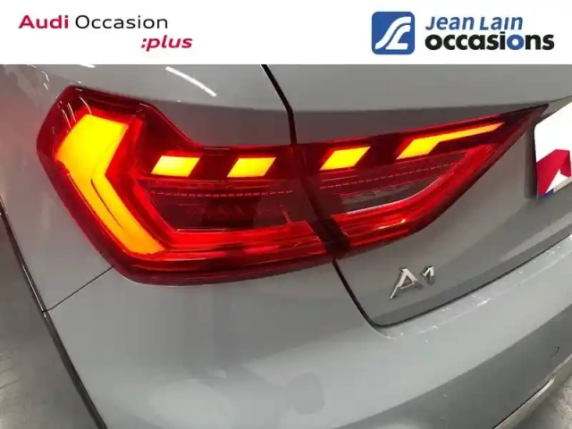Audi A1 citycarver 30 tfsi 110 ch s tronic 7 — photo 21