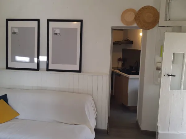 Loue petite maison meublée