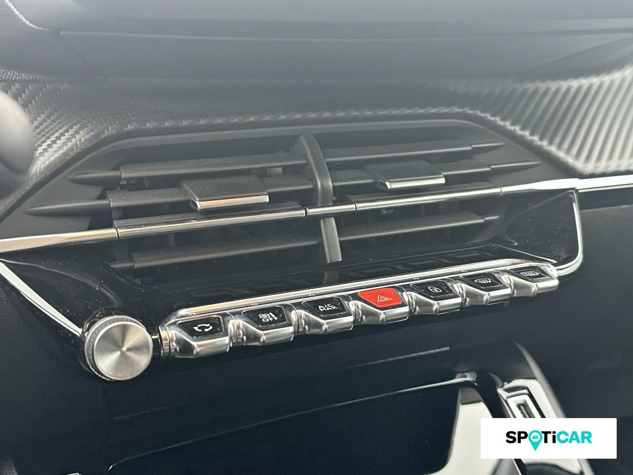 Peugeot 208 1.2 puretech 100ch s&s allure — photo 15